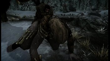 TESV SKYRIM: FUCKING A FEMALE GIANT DOGGYSTYLE!!