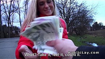 Blonde amateur flashing for a money
