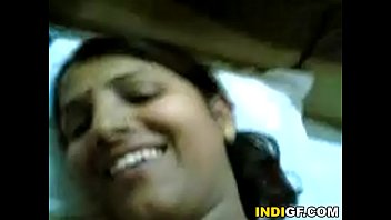 Desi teen sister gets her hairy pussy stretched