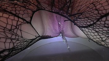 Sinna pee girl merry christmas toilet peeing clip full body net stocking