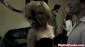 Blonde porn babe Kayden Kross facialized