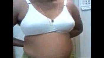 Sexy Indian Aunty http://SexNights.Sextgem.Com