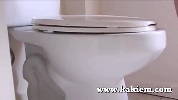 Amateur video of a young girl pooping