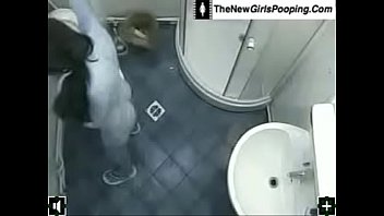 pooping 105