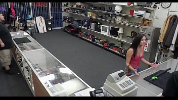 Hawt bitch has sex in shop