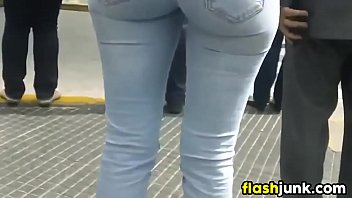 Beautiful Girl With A Great Ass In Jeans