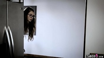 Naive virgin teen fucked by a doctor who told her a bs story