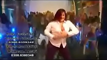 Farah Shah mujra 02